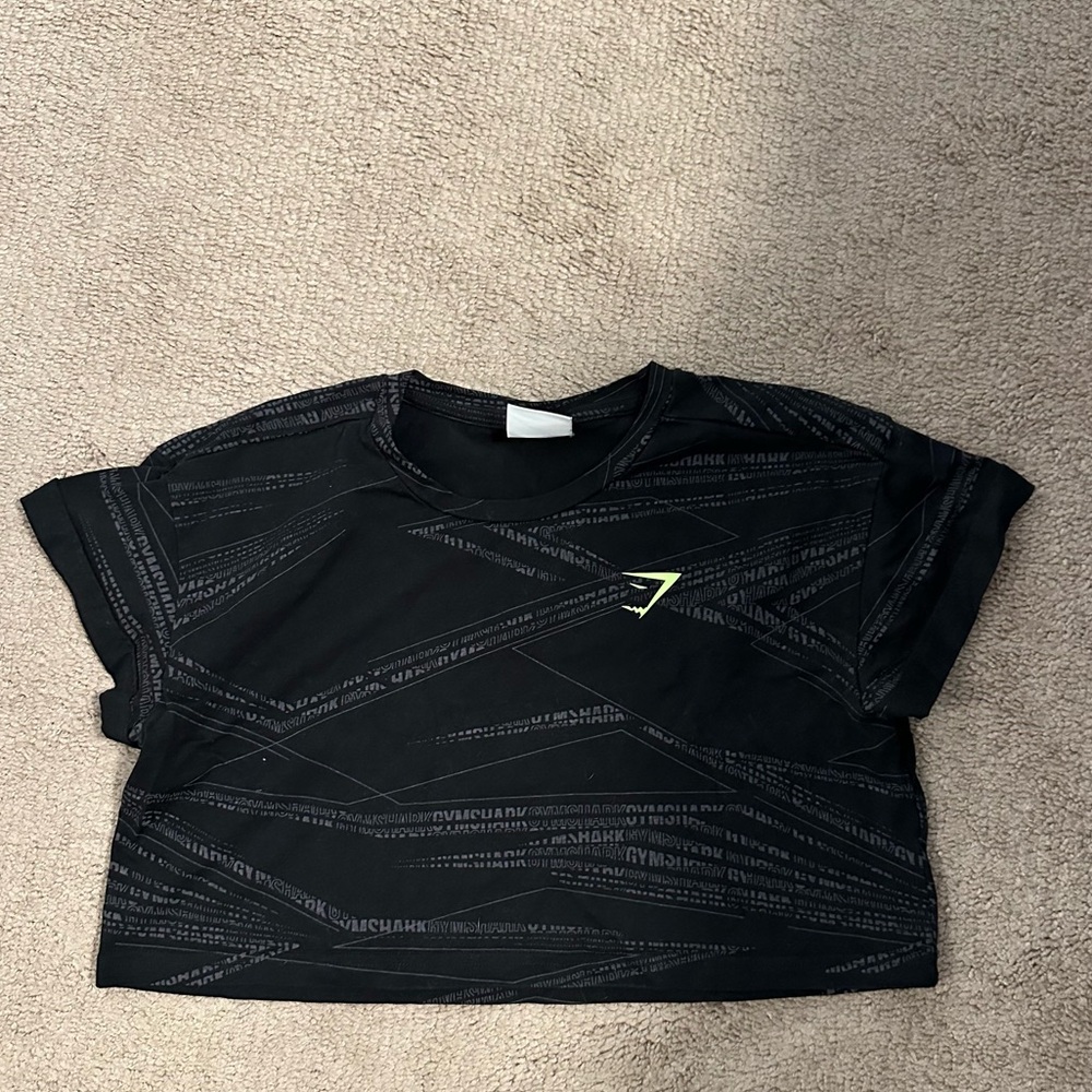 Gymshark Graphic Crop Tee